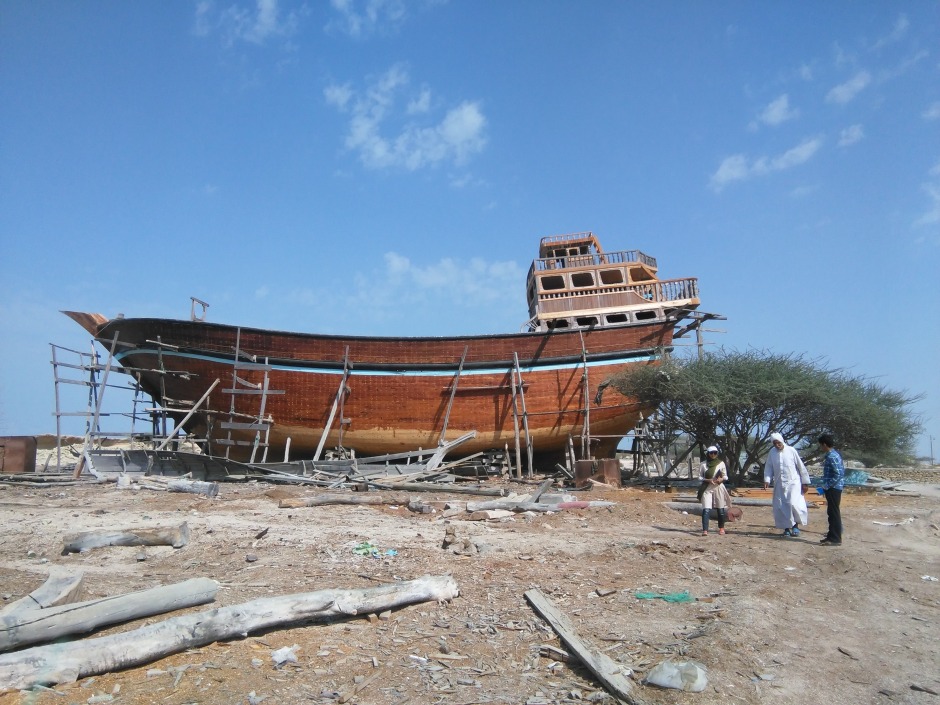 لنج سازی گوران- جزیره ی قشم نشریه فراترازهنر/Beyond Art/ نشریه فرهنگی هنری، نمایشگاه مسلم سعید